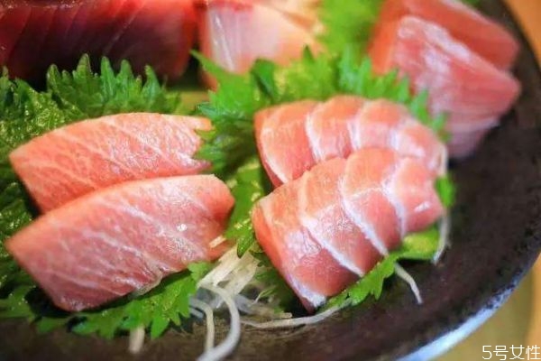 金槍魚可以生吃嗎 金槍魚生吃要注意什么呢 金槍魚可以生吃嗎 金槍魚生吃要注意什么呢