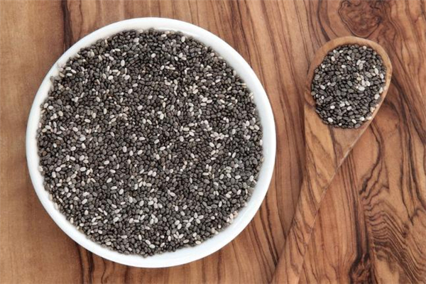 奇亞籽每天吃多少合適 奇亞籽每天什么時候吃最好 奇亞籽每天吃多少合適 奇亞籽每天什么時候吃最好