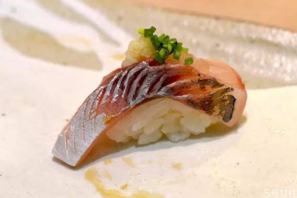 竹莢魚有什么營養(yǎng)價值呢 吃竹莢魚有什么好處呢 竹莢魚有什么營養(yǎng)價值呢 吃竹莢魚有什么好處呢