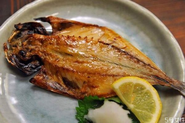 吃竹莢魚(yú)有什么注意的呢 孕婦可以吃竹莢魚(yú)嗎 吃竹莢魚(yú)有什么注意的呢 孕婦可以吃竹莢魚(yú)嗎