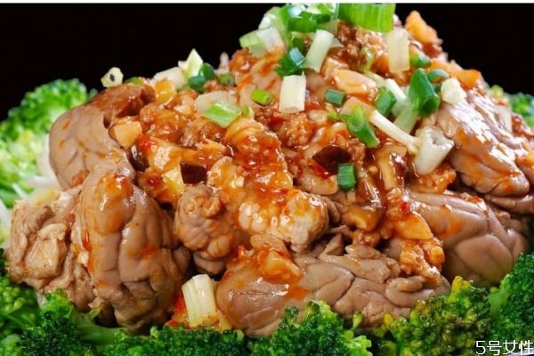 豬腦的營(yíng)養(yǎng)價(jià)值有什么呢 吃豬腦有什么好處呢