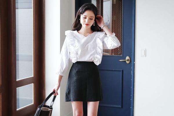 職業(yè)連衣裙的正確穿法 職業(yè)連衣裙怎么搭配好 職業(yè)連衣裙的正確穿法 職業(yè)連衣裙怎么搭配好