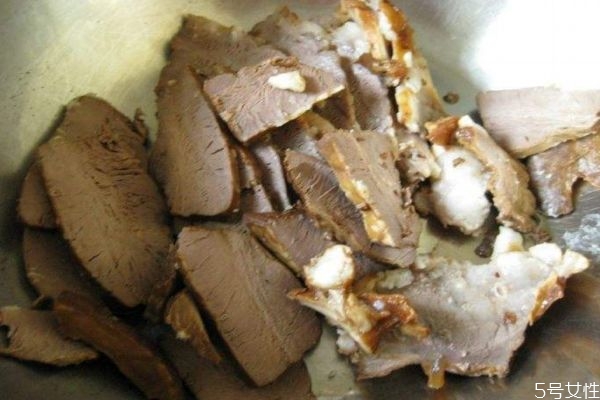 牛心和什么一起煮不好 牛心不能和什么一起煮 牛心和什么一起煮不好 牛心不能和什么一起煮