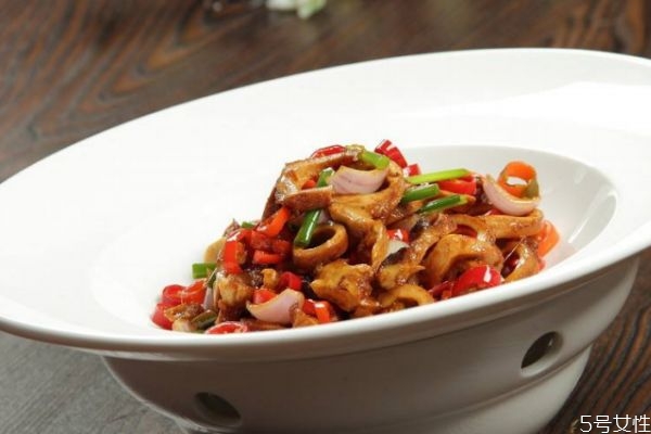 牛心和牛肉的營養(yǎng)價(jià)值 牛心和牛肉的區(qū)別 牛心和牛肉的營養(yǎng)價(jià)值 牛心和牛肉的區(qū)別