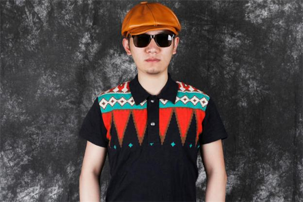 男生報(bào)童帽怎么戴好看 男生報(bào)童帽搭配圖片 男生報(bào)童帽怎么戴好看 男生報(bào)童帽搭配圖片