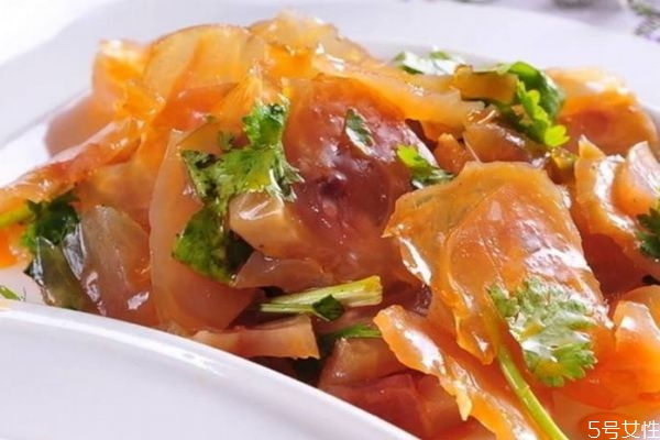 什么人群不能吃牛筋呢 牛筋不能和什么一起吃呢 什么人群不能吃牛筋呢 牛筋不能和什么一起吃呢