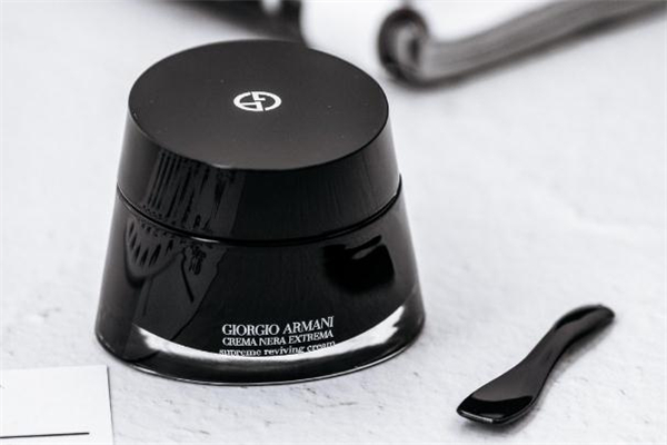 阿瑪尼黑鑰匙面霜成分 阿瑪尼黑鑰匙面霜需要乳化嗎 阿瑪尼黑鑰匙面霜成分 阿瑪尼黑鑰匙面霜需要乳化嗎