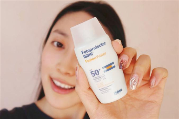 怡思丁防曬霜需要卸妝嗎 怡思丁防曬霜防水嗎 怡思丁防曬霜需要卸妝嗎 怡思丁防曬霜防水嗎