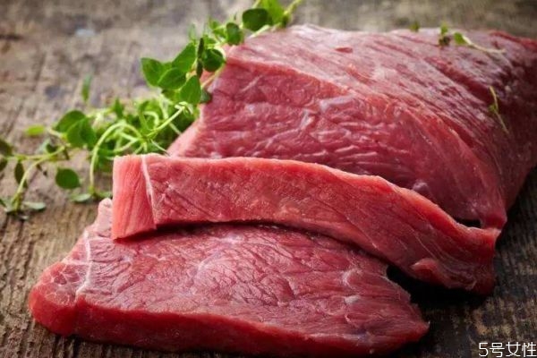 吃牛肉上火嗎 什么人不能吃牛肉嗎 吃牛肉上火嗎 什么人不能吃牛肉嗎