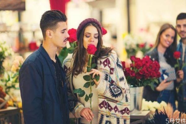 女生喜歡什么東西 讓女生瞬間感動(dòng)的禮物 女生喜歡什么東西 讓女生瞬間感動(dòng)的禮物