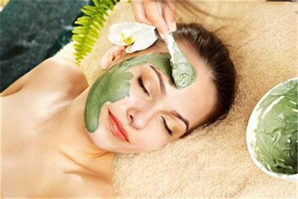 海藻面膜用多少度的水調(diào)好 海藻面膜可以用牛奶調(diào)嗎 海藻面膜用多少度的水調(diào)好 海藻面膜可以用牛奶調(diào)嗎