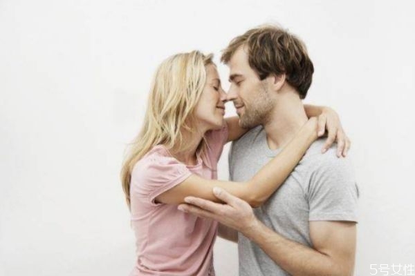 結婚后遇到一個特別喜歡的人怎么辦 婚后喜歡別人正常嗎 結婚后遇到一個特別喜歡的人怎么辦 婚后喜歡別人正常嗎