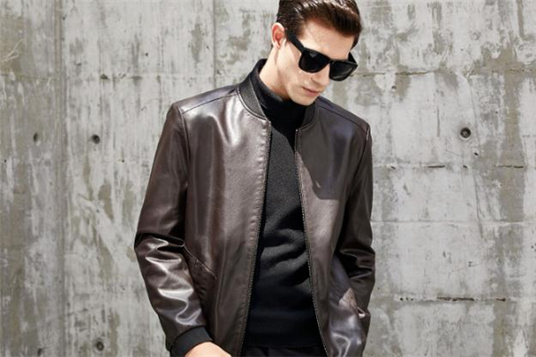 男生高領毛衣配什么外套 男生高領毛衣搭配圖片 男生高領毛衣配什么外套 男生高領毛衣搭配圖片