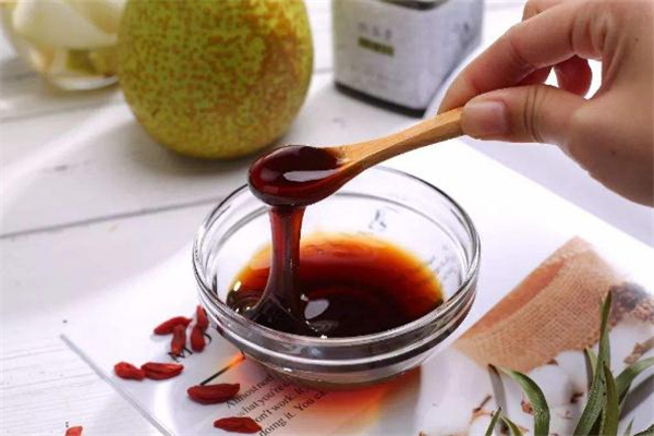 秋梨膏什么時(shí)候吃最好 秋梨膏飯前還是飯后喝