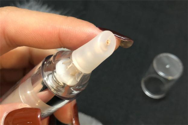 樂(lè)得遮瑕好不好用 樂(lè)得遮瑕液怎么用 樂(lè)得遮瑕好不好用 樂(lè)得遮瑕液怎么用