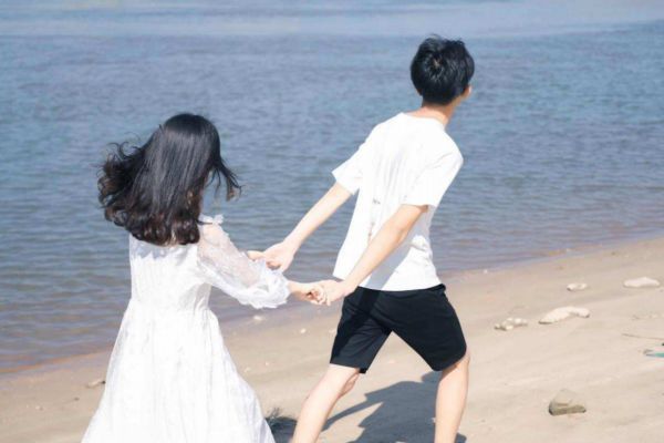 沒(méi)談過(guò)戀愛(ài)的男生怎么追女生 追女孩子的技巧和方法