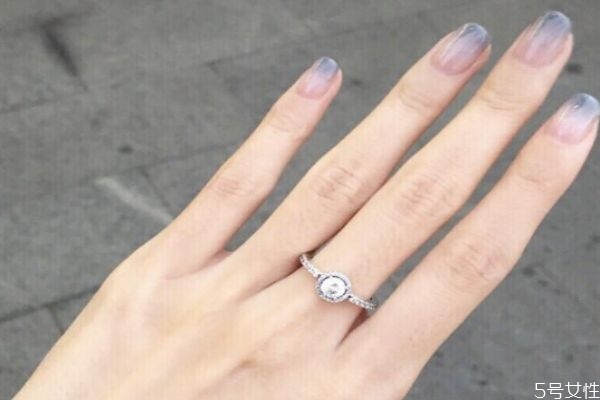 2020性冷淡美甲有哪些 性冷淡風(fēng)格美甲圖片 2020性冷淡美甲有哪些 性冷淡風(fēng)格美甲圖片