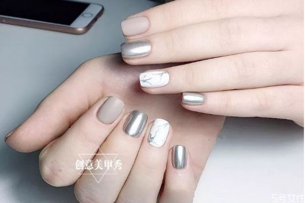 2020性冷淡美甲有哪些 性冷淡風(fēng)格美甲圖片 2020性冷淡美甲有哪些 性冷淡風(fēng)格美甲圖片