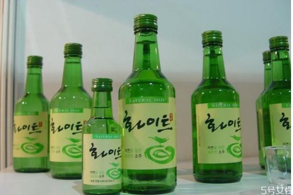 什么是燒酒呢 燒酒一般的度數(shù)是多高呢 什么是燒酒呢 燒酒一般的度數(shù)是多高呢