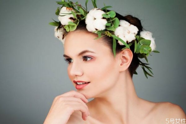 臉部如何分辨是不是水腫呢 臉部水腫有什么原因呢 臉部如何分辨是不是水腫呢 臉部水腫有什么原因呢