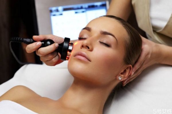 什么是脂肪臉呢 脂肪臉應(yīng)該怎么瘦呢 什么是脂肪臉呢 脂肪臉應(yīng)該怎么瘦呢