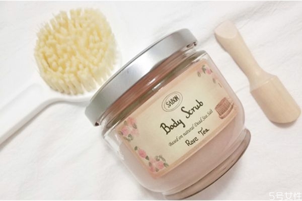 磨砂膏屬于化妝品嗎 磨砂膏使用頻率 磨砂膏屬于化妝品嗎 磨砂膏使用頻率
