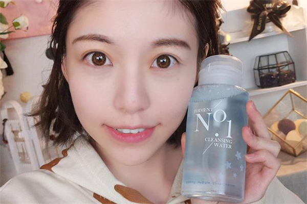 稚優(yōu)泉卸妝水孕婦可以用嗎 稚優(yōu)泉卸妝水含酒精嗎 稚優(yōu)泉卸妝水孕婦可以用嗎 稚優(yōu)泉卸妝水含酒精嗎