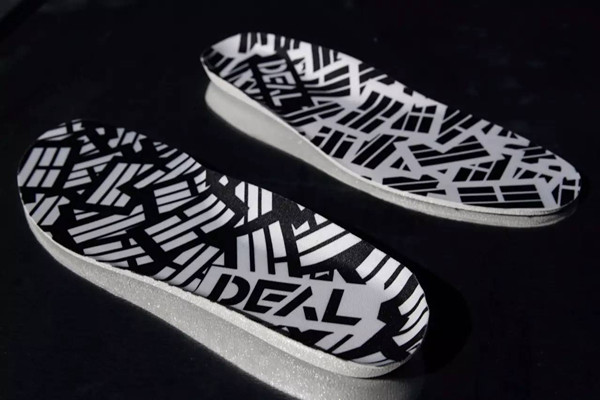 鞋墊按作用分類有哪些 選購鞋墊時要注意什么 鞋墊按作用分類有哪些 選購鞋墊時要注意什么