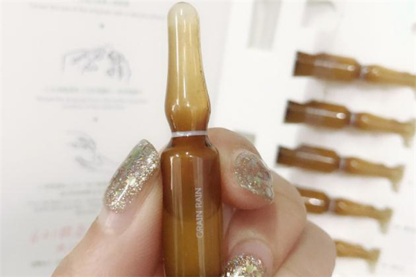 谷雨光甘草安瓶好用嗎 谷雨光甘草安瓶真的美白嗎 谷雨光甘草安瓶好用嗎 谷雨光甘草安瓶真的美白嗎