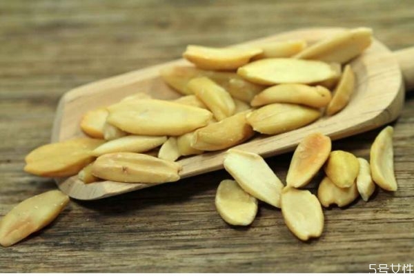 什么是霹靂果呢 霹靂果有什么營養(yǎng)價(jià)值呢 什么是霹靂果呢 霹靂果有什么營養(yǎng)價(jià)值呢