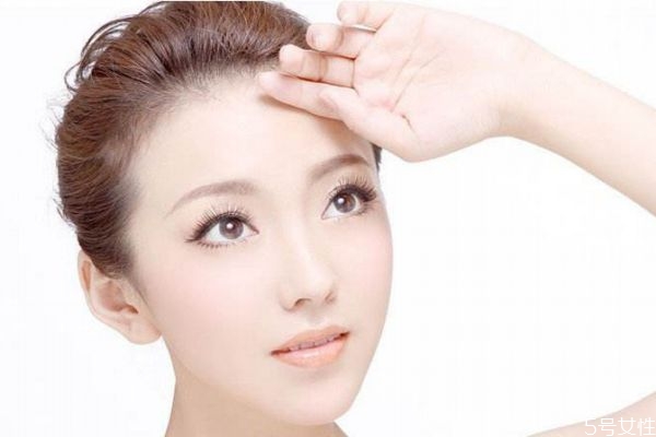 冬季應(yīng)該怎么美白呢 冬季美白的辦法有什么呢 冬季應(yīng)該怎么美白呢 冬季美白的辦法有什么呢