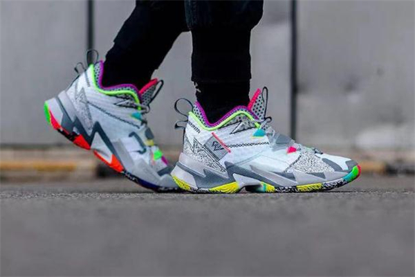 威少3和歐文6哪個好 威少3和歐文6實(shí)戰(zhàn)對比測評 威少3和歐文6哪個好 威少3和歐文6實(shí)戰(zhàn)對比測評