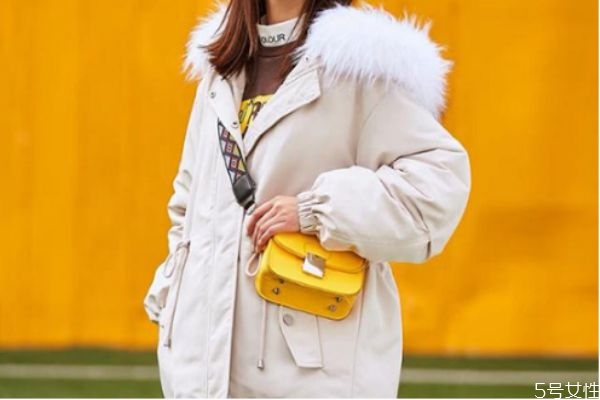 羽絨服有必要帶毛領(lǐng)嗎 沒有毛領(lǐng)的羽絨服好嗎 羽絨服有必要帶毛領(lǐng)嗎 沒有毛領(lǐng)的羽絨服好嗎