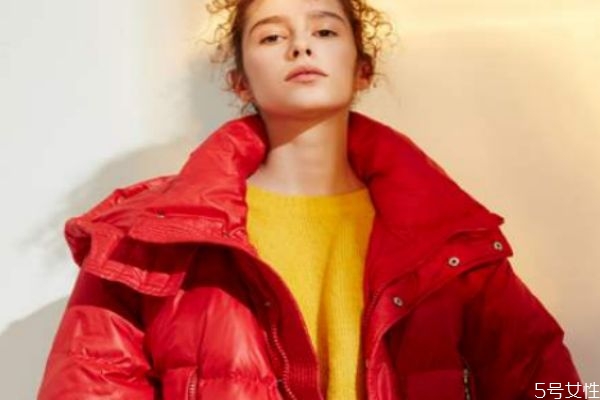 白色羽絨服發(fā)霉怎么洗掉霉斑 羽絨服上的霉點(diǎn)怎么去除 白色羽絨服發(fā)霉怎么洗掉霉斑 羽絨服上的霉點(diǎn)怎么去除