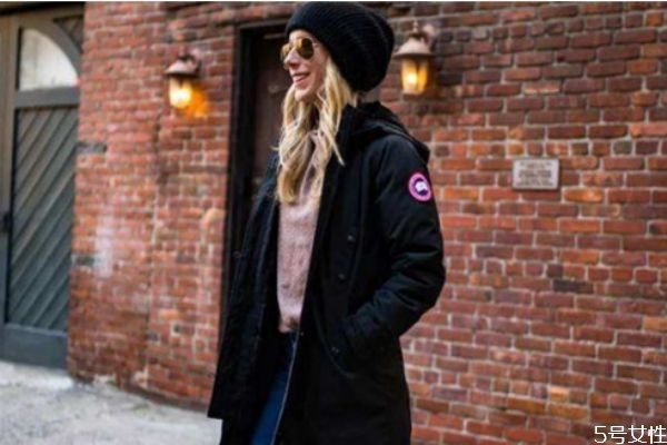 大鵝羽絨服是什么牌子 大鵝羽絨服為什么價(jià)格貴 大鵝羽絨服是什么牌子 大鵝羽絨服為什么價(jià)格貴