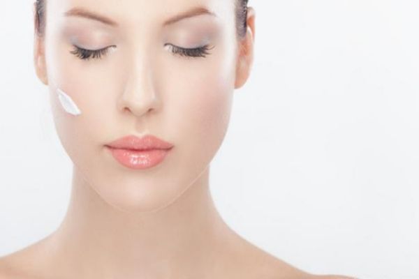 晚上護(hù)膚的最佳時間是什么時候 晚間護(hù)膚正確步驟