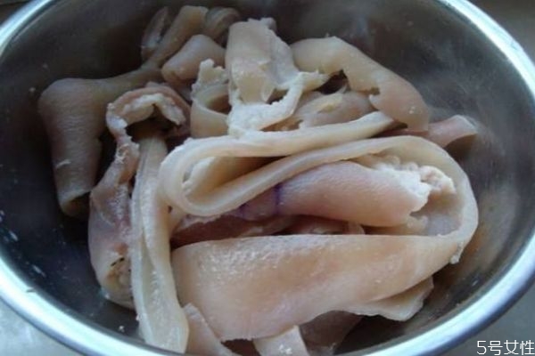 豬皮的熱量高嗎 吃豬皮會(huì)長(zhǎng)胖嗎