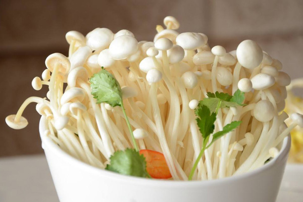 長(zhǎng)期吃金針菇好嗎 金針菇怎么做好吃 長(zhǎng)期吃金針菇好嗎 金針菇怎么做好吃