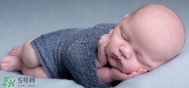 寶寶護臀膏用到多大？寶寶護臀膏多大開始用？