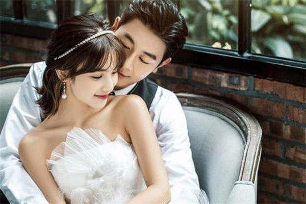 愛情中太主動(dòng)算卑微嗎 愛情中太主動(dòng)容易受傷嗎 愛情中太主動(dòng)算卑微嗎 愛情中太主動(dòng)容易受傷嗎