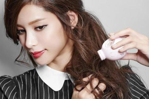 蓬蓬粉的正確使用方法 使用蓬蓬粉的注意事項(xiàng) 蓬蓬粉的正確使用方法 使用蓬蓬粉的注意事項(xiàng)