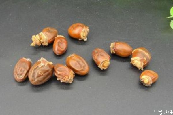 荔枝核有什么作用呢 荔枝核可以吃嗎 荔枝核有什么作用呢 荔枝核可以吃嗎