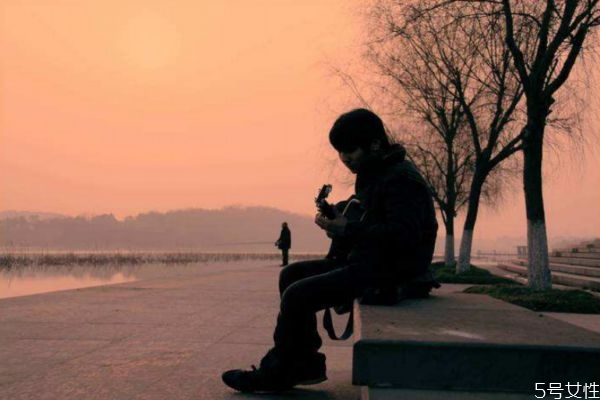 怎樣撩妹成功率高 男生撩妹聊天對話套路 怎樣撩妹成功率高 男生撩妹聊天對話套路