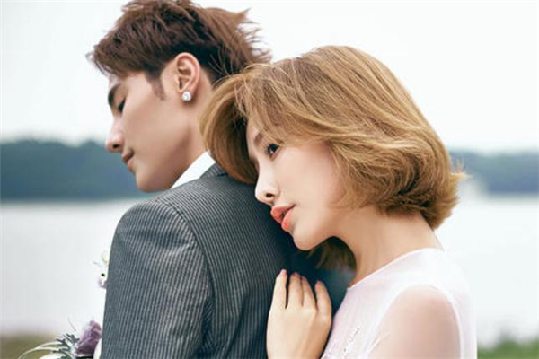 情侶過早同居會(huì)怎樣 跟男朋友過早同居好嗎 情侶過早同居會(huì)怎樣 跟男朋友過早同居好嗎