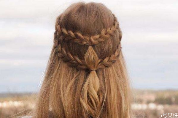 什么是公主頭呢 公主頭應該扎呢 什么是公主頭呢 公主頭應該扎呢