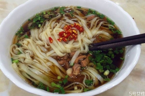 什么是米粉呢 米粉有什么營養(yǎng)價值呢 什么是米粉呢 米粉有什么營養(yǎng)價值呢