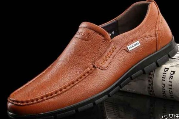 奧康屬于什么檔次 奧康和意爾康哪個(gè)耐穿 奧康屬于什么檔次 奧康和意爾康哪個(gè)耐穿