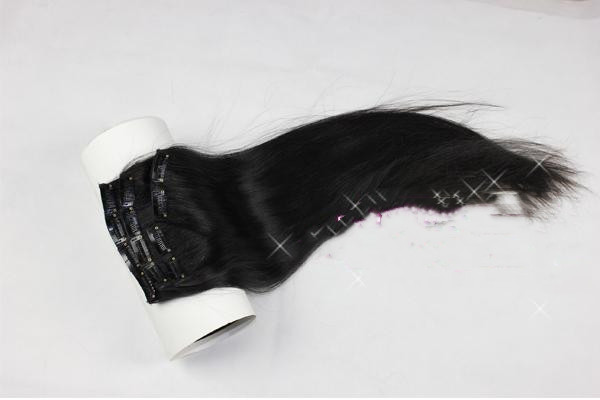 假發(fā)片怎么戴自然 劉海假發(fā)片的戴法 假發(fā)片怎么戴自然 劉海假發(fā)片的戴法