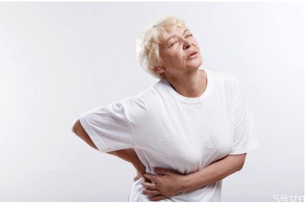 男生的腰比較硬是為什么呢 腰硬有什么壞處呢 男生的腰比較硬是為什么呢 腰硬有什么壞處呢