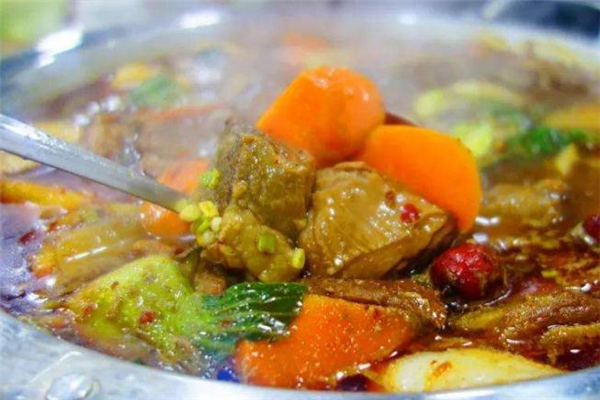 羊肉火鍋可以經常吃嗎 羊肉火鍋吃多了會怎樣 羊肉火鍋可以經常吃嗎 羊肉火鍋吃多了會怎樣